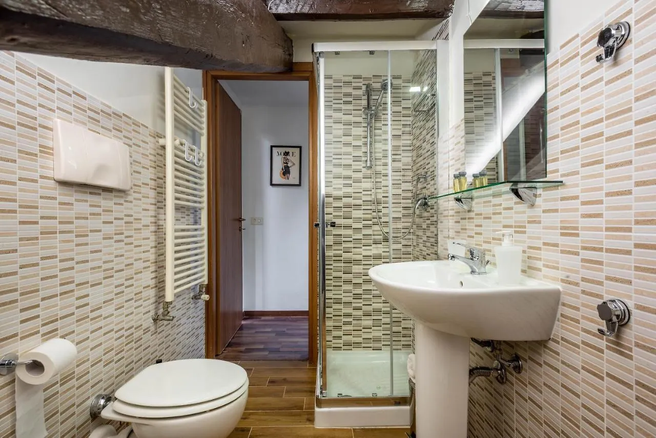 Luvi - Mantova Apartment Milan